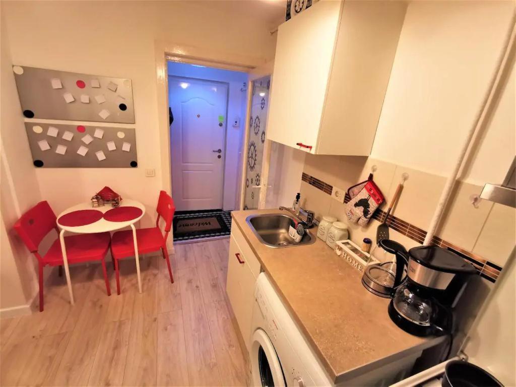 Luxury Piata Universitate Old Town Apartamento Bucareste Exterior foto